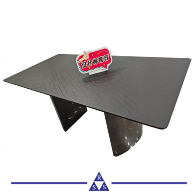 Svart sintrat stenbord